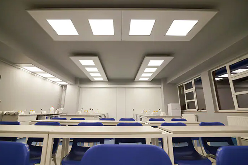 Efficient Lighting for Clean Rooms: Enhancing Environments